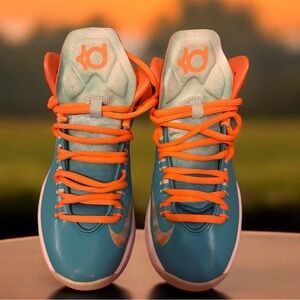 Easter KD V
